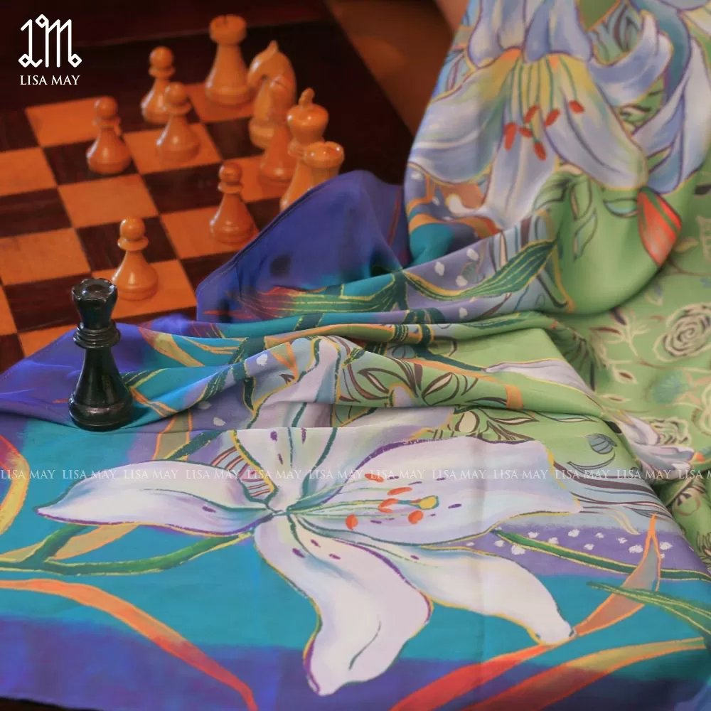 Khăn lụa tơ tằm hai mặt Hoa Ly (DKV-LK07)