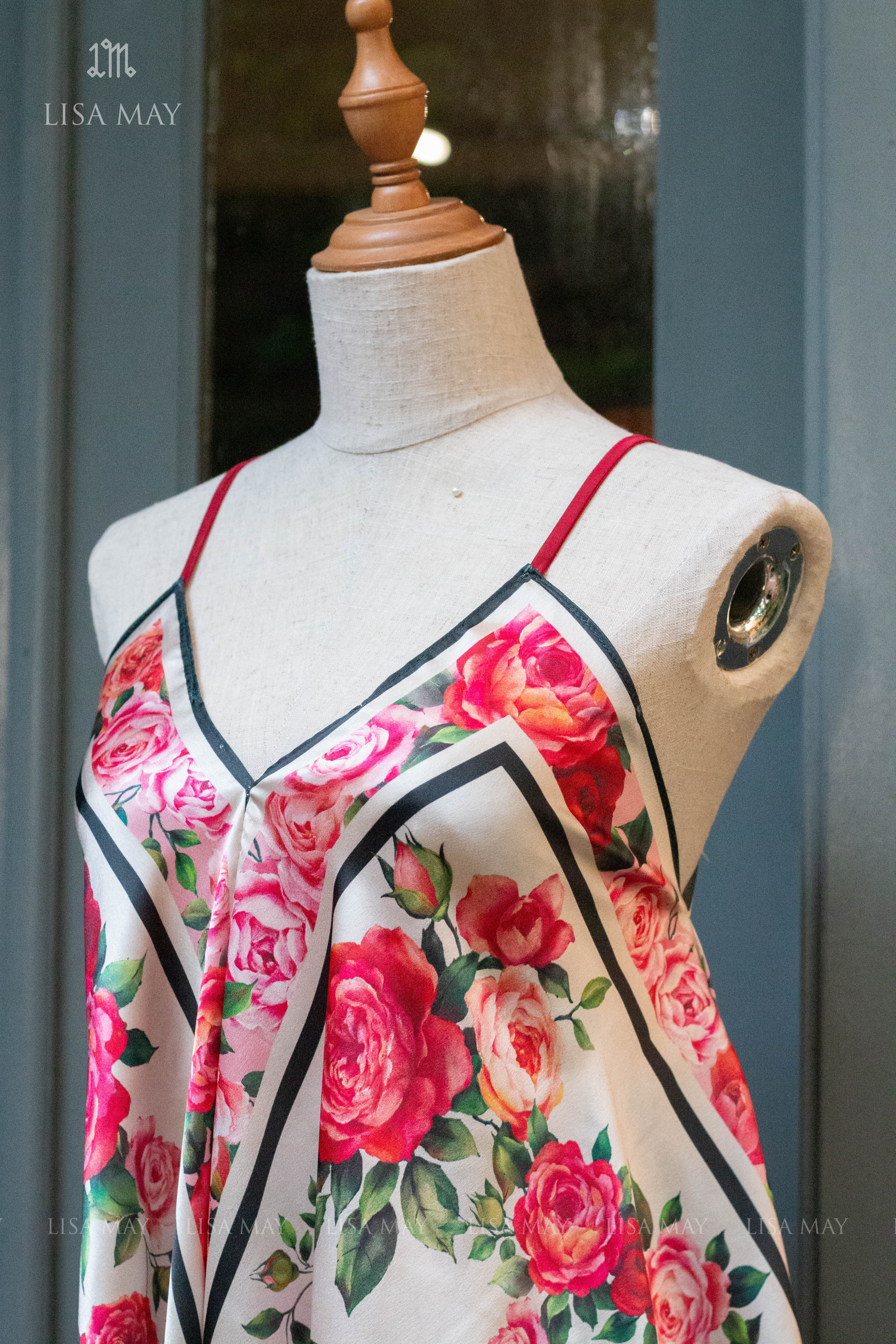 Váy hai dây thiết kế Rose Tango