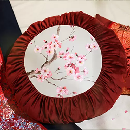 Gối tựa hoa đào