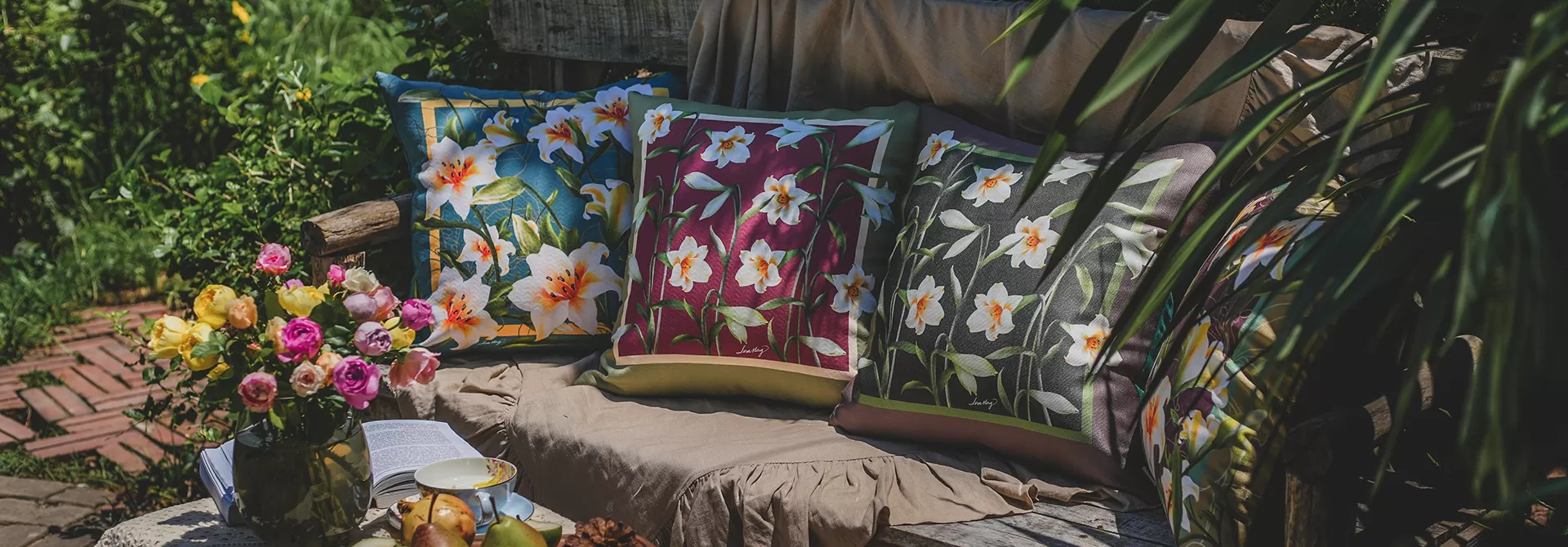 Bộ họa tiết hoa loa kèn