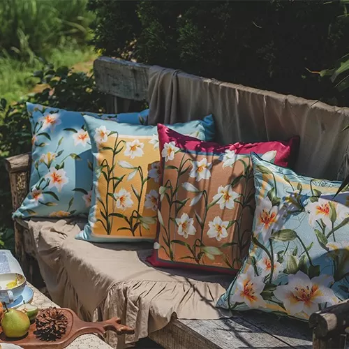 Gối tựa hoa loa kèn