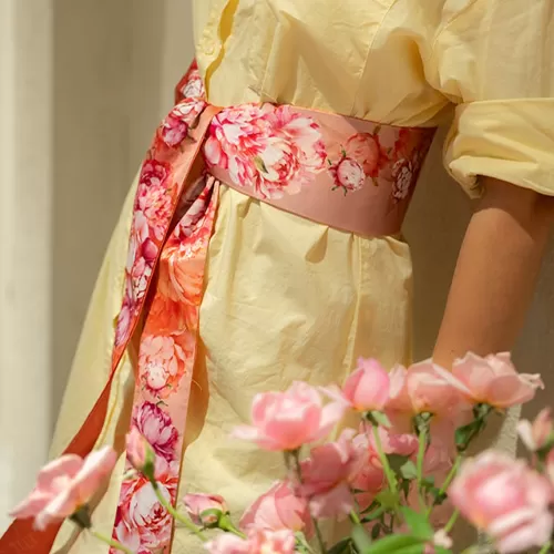 Đai lưng hoa mẫu đơn