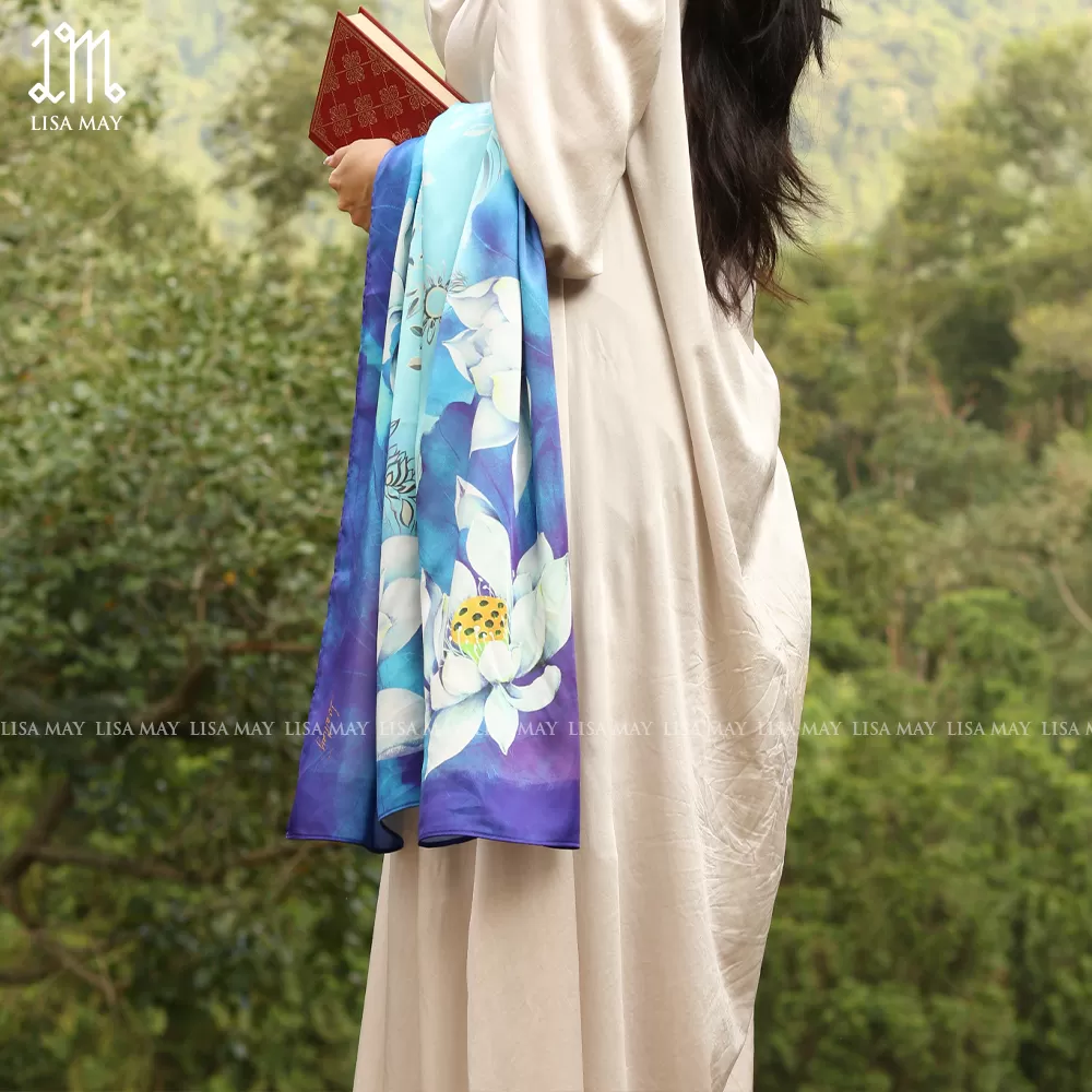 Khăn lụa tơ tằm hai mặt Hoa Sen (DKV-SXT1S90)