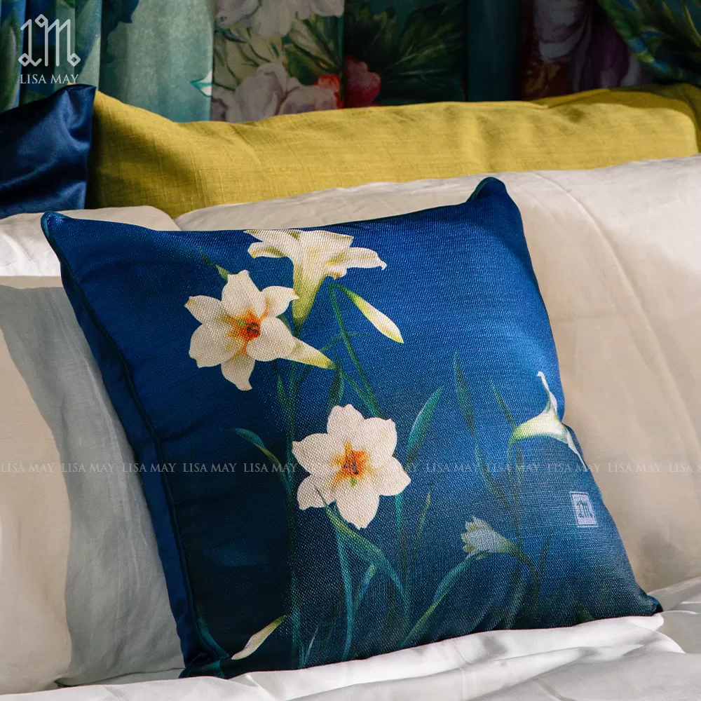 Gối vuông thiết kế họa tiết hoa loa kèn (DG-LK04b)