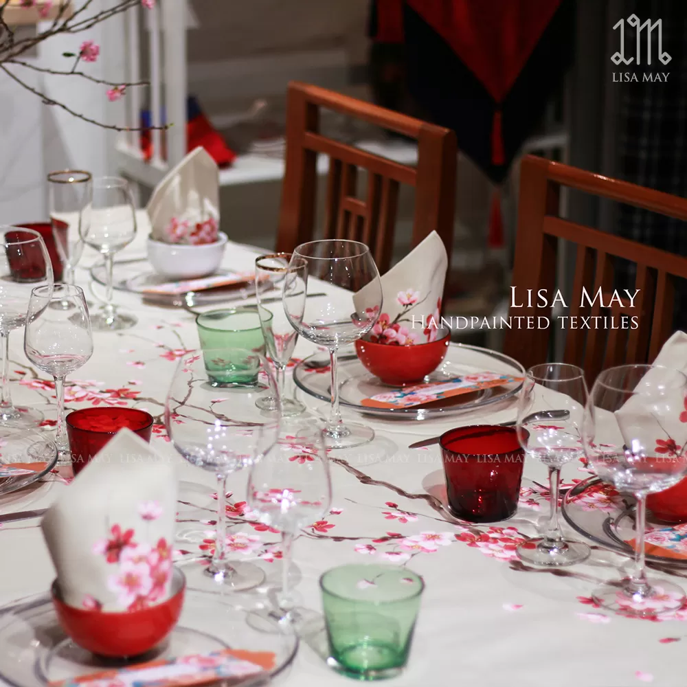 Khăn phủ bàn hoa đào 