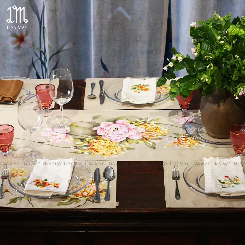 Runner thiết kế họa tiết hoa cúc & hoa sen “Tương giao”