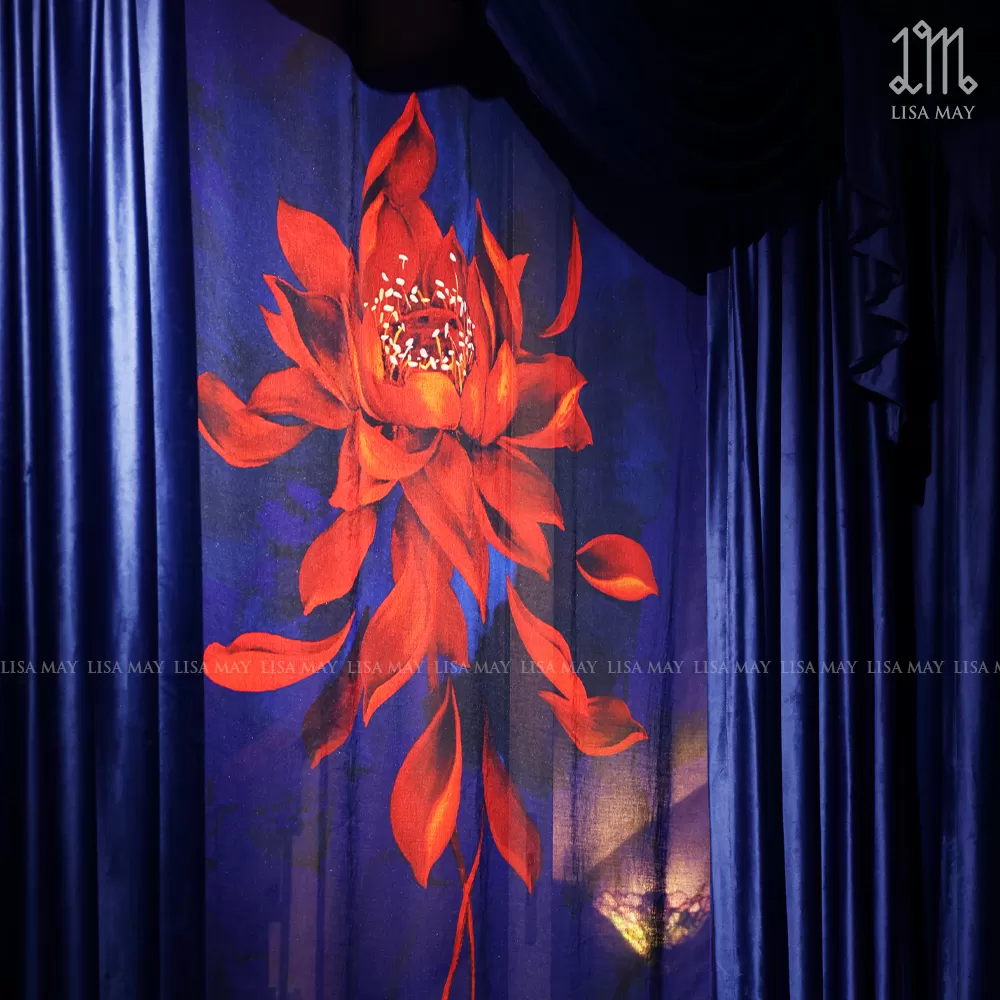 Rèm vải voan thiết kế họa tiết hoa sen đỏ (DC-SD)