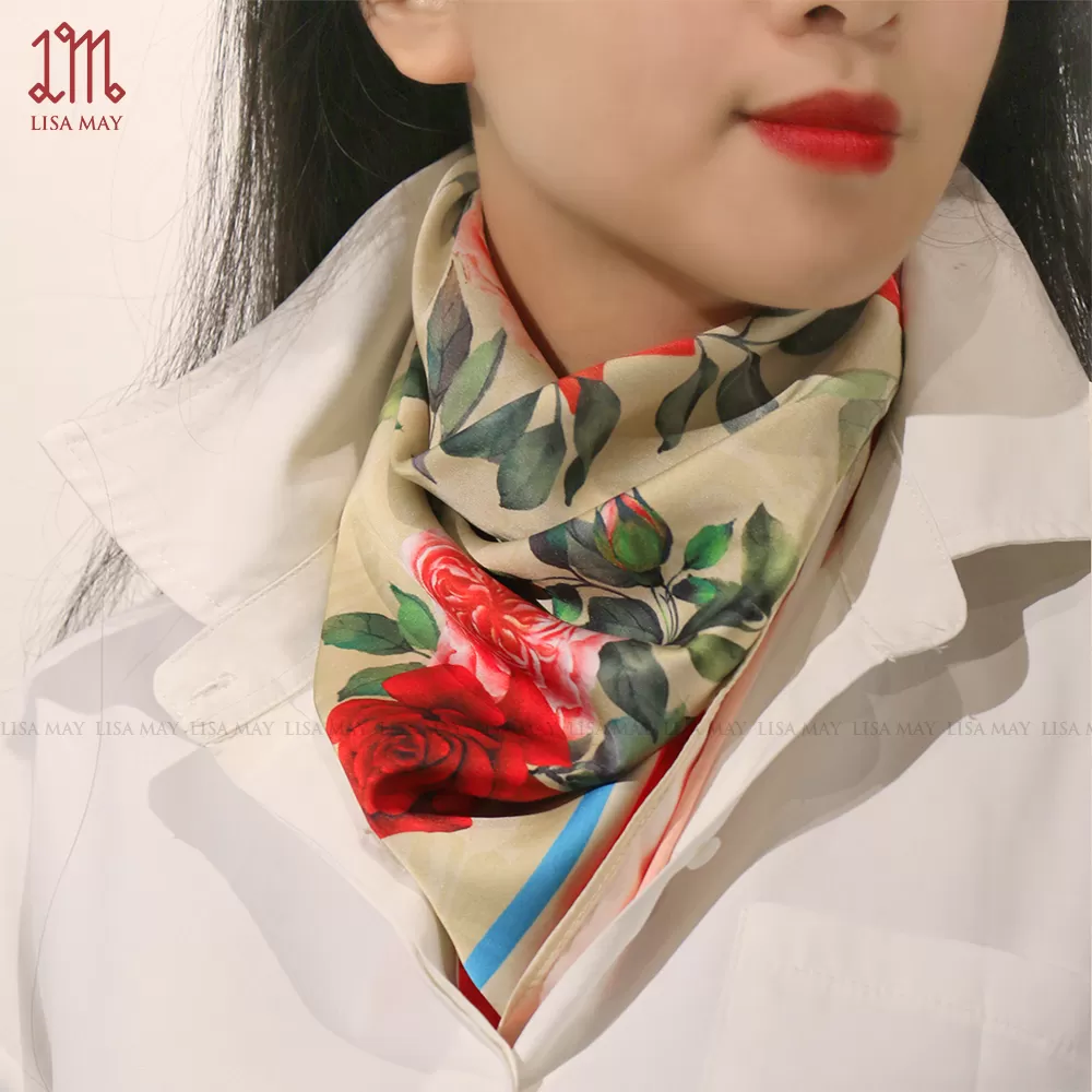 Khăn lụa hoa hồng 