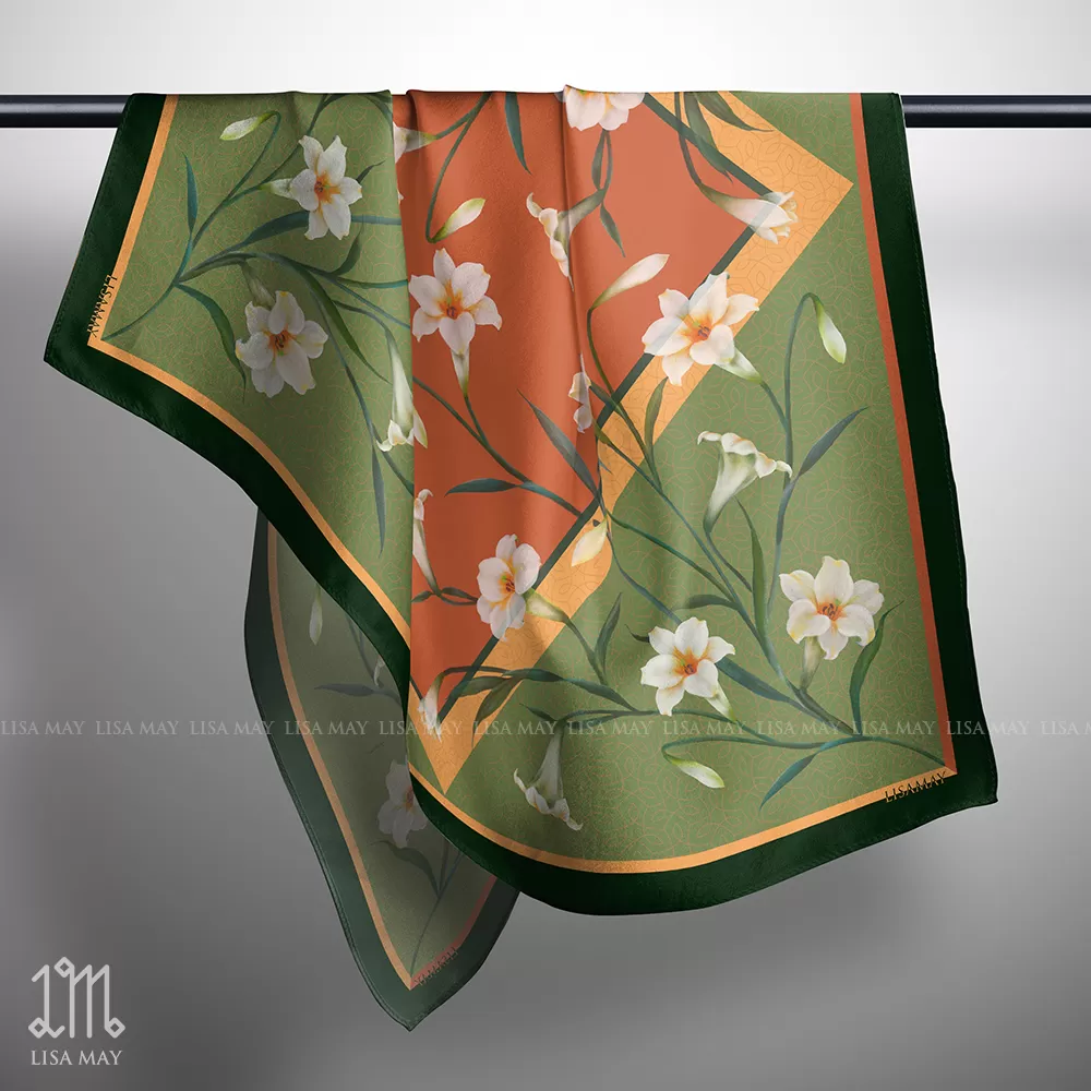 Khăn lụa hoa loa kèn 