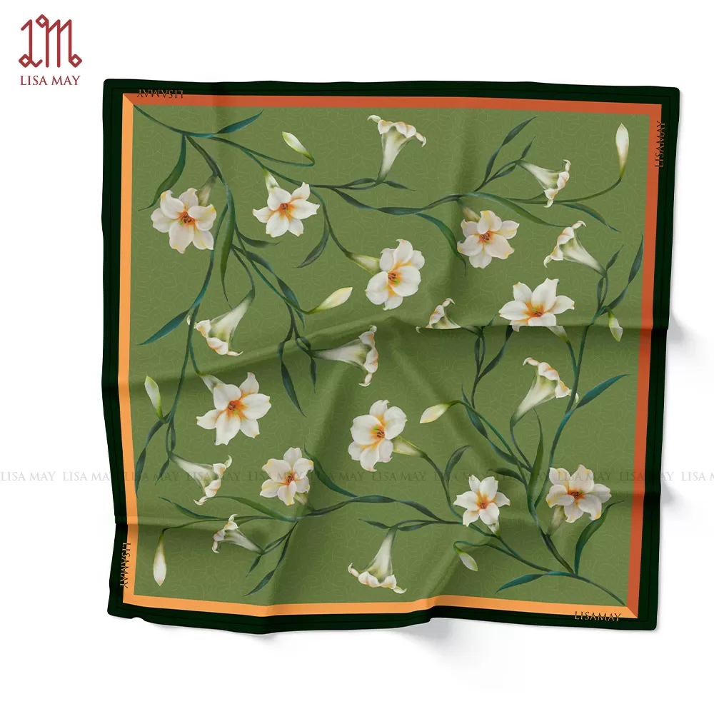 Khăn lụa hoa loa kèn 