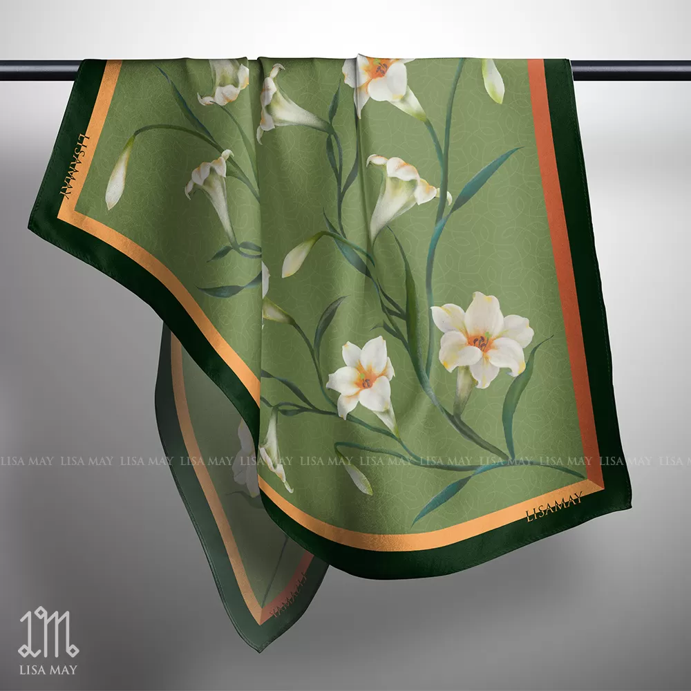 Khăn lụa hoa loa kèn 