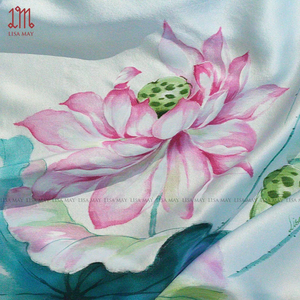 Khăn lụa tơ tằm vẽ tay họa tiết Sen Hồng (HKV-SHc)