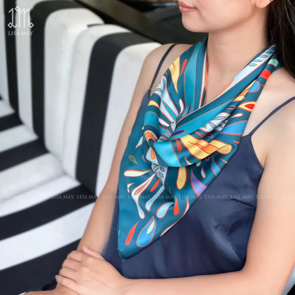 Khăn lụa họa tiết 