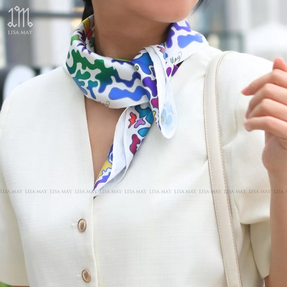 Khăn lụa họa tiết 