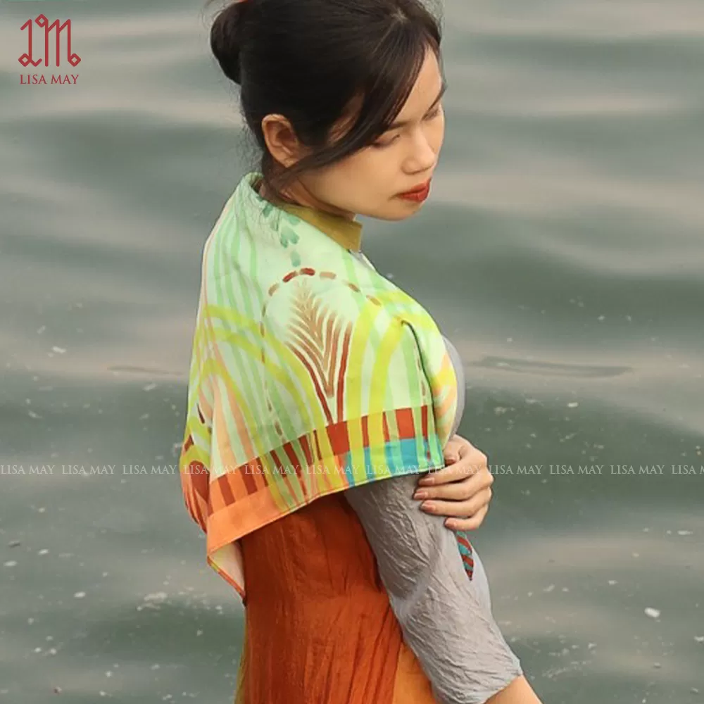 Khăn lụa họa tiết 